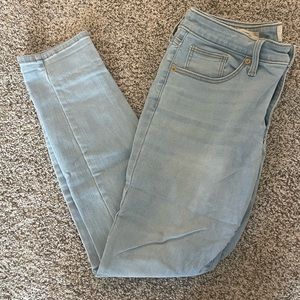 Women’s Universal Threads Mid-Rise Skinny Jeans